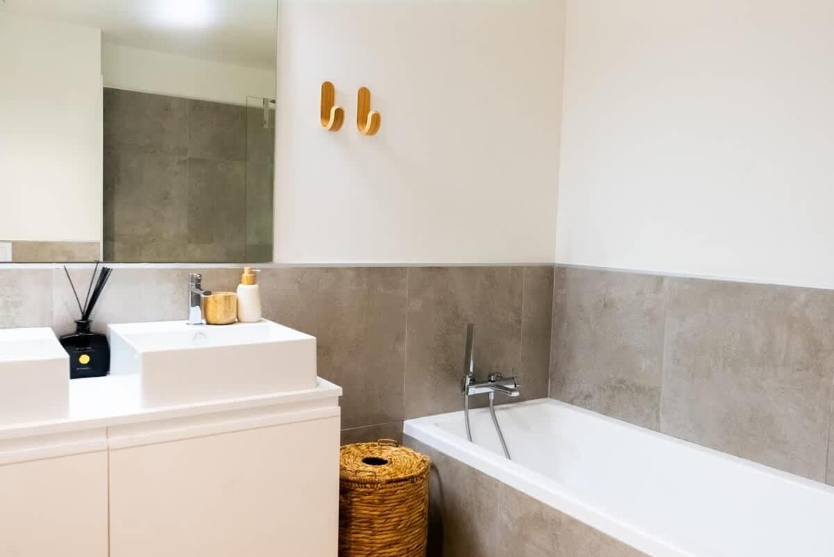 Jardinana Azalea - Gorgeous 3 Bedroom Apartment Close To The Beach La Cala De Mijas Exterior foto